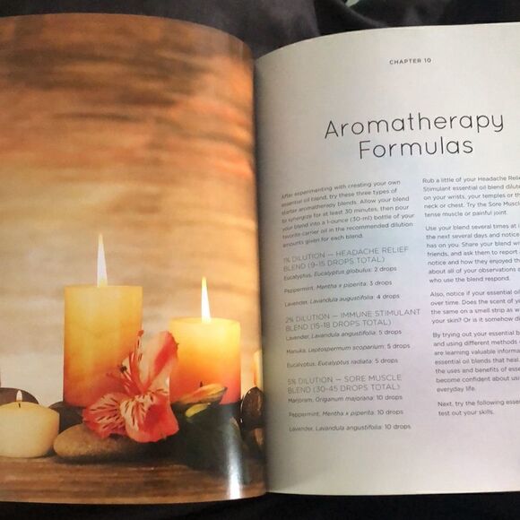 The Essential Oils Complete Reference Guide - Picture 3 of 5
